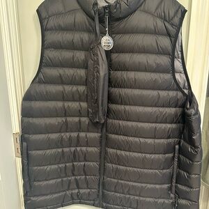 Men's Black Puffer Vest